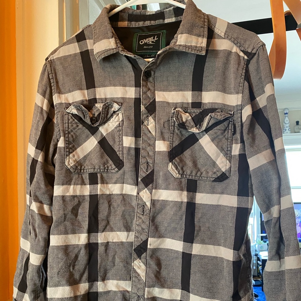 Gray O’Neill flannel shirt